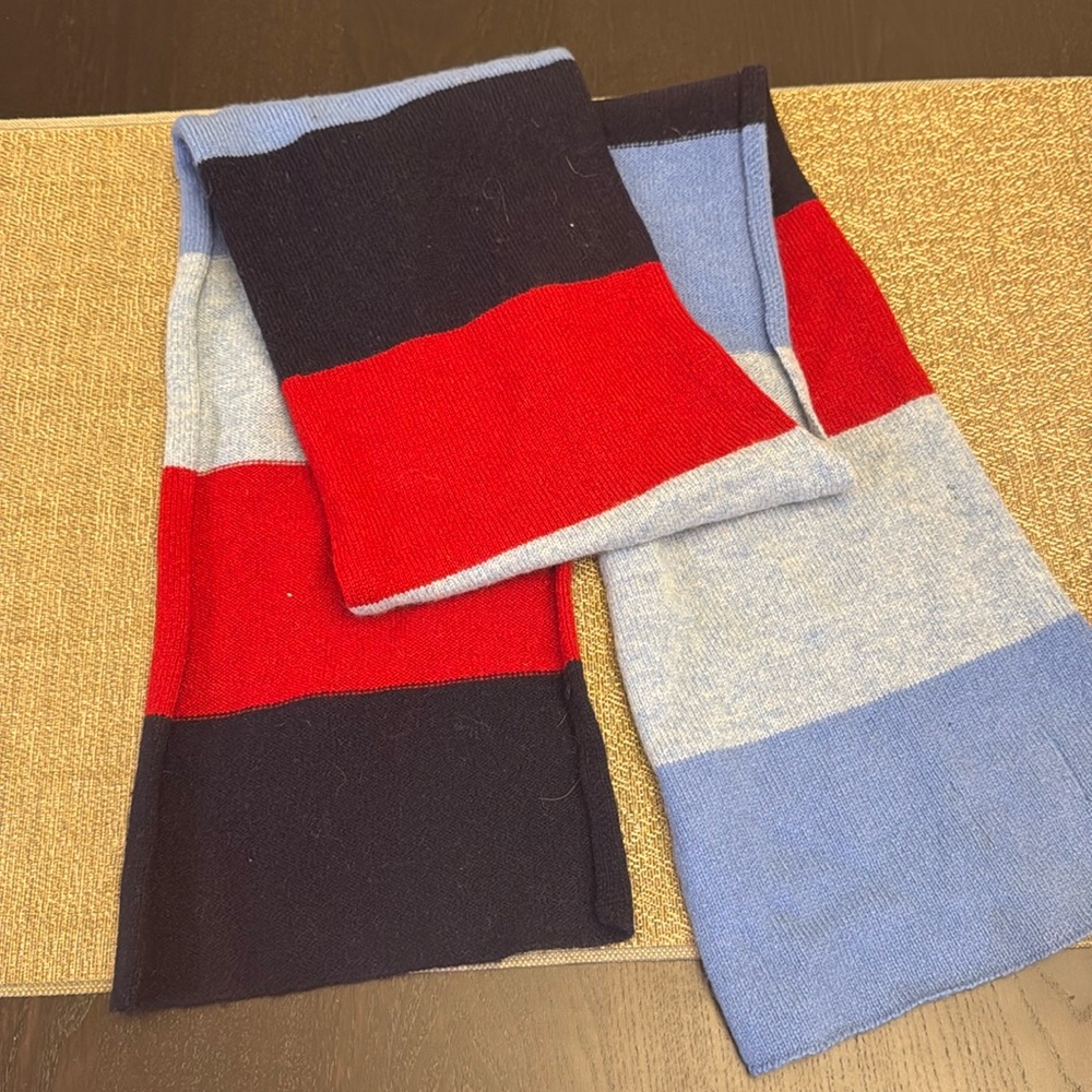 Multiple color scarf